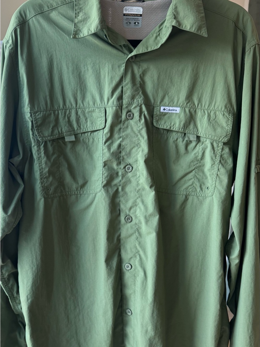 Columbia Titanium Omni-Dry Men’s Large Green Fishing Hiking Performance Shirt